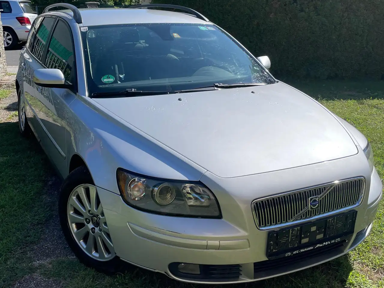 Volvo V50 V50 2,0 D — photo 1 of 12