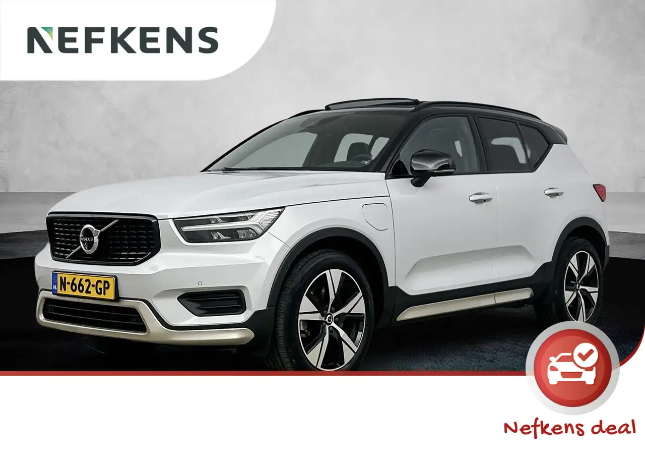 Volvo XC40 211 pk Hybrid T4 Recharge R-Design | Schuif/Kantel — photo 1 of 40