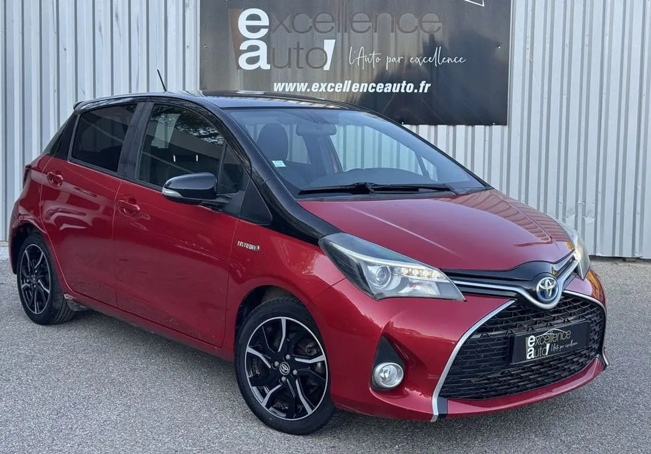 Toyota Yaris HSD 100H DYNAMIC 5P — photo 1 of 22