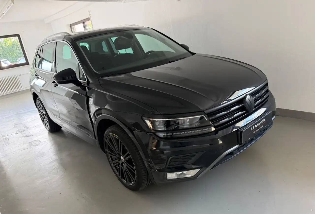 Volkswagen Tiguan 2.0 TSI DSG Highline R Line 4Motion — photo 1 of 14
