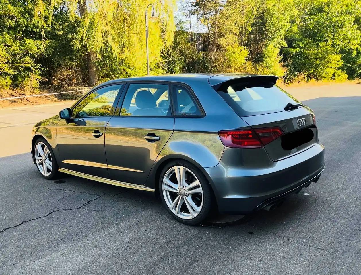 Audi S3 S3 Sportback 2.0 TFSI 300 Quattro — photo 1 of 10