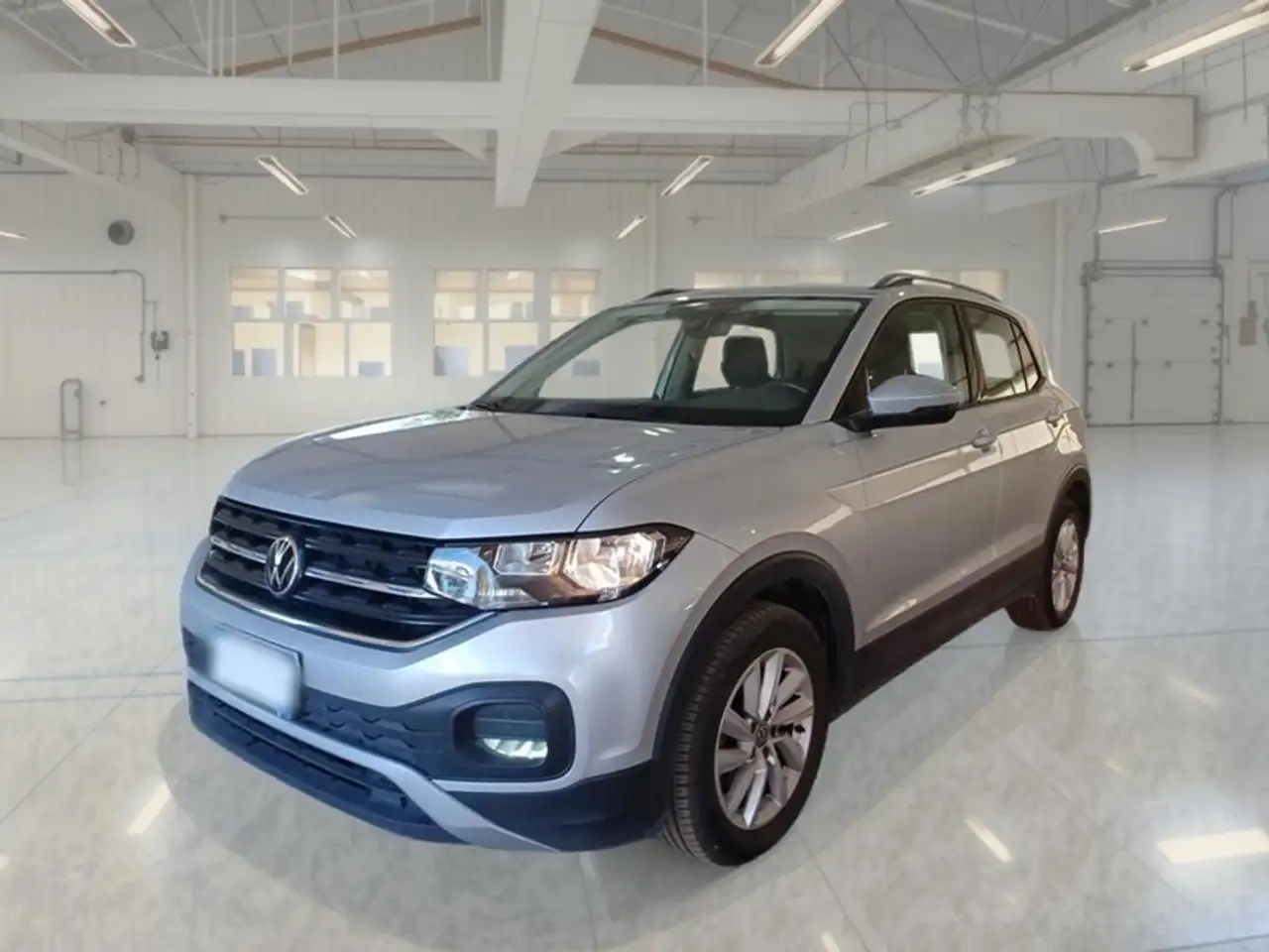 Volkswagen T-Cross 1.0 TSI STYLE SUV — photo 1 of 11
