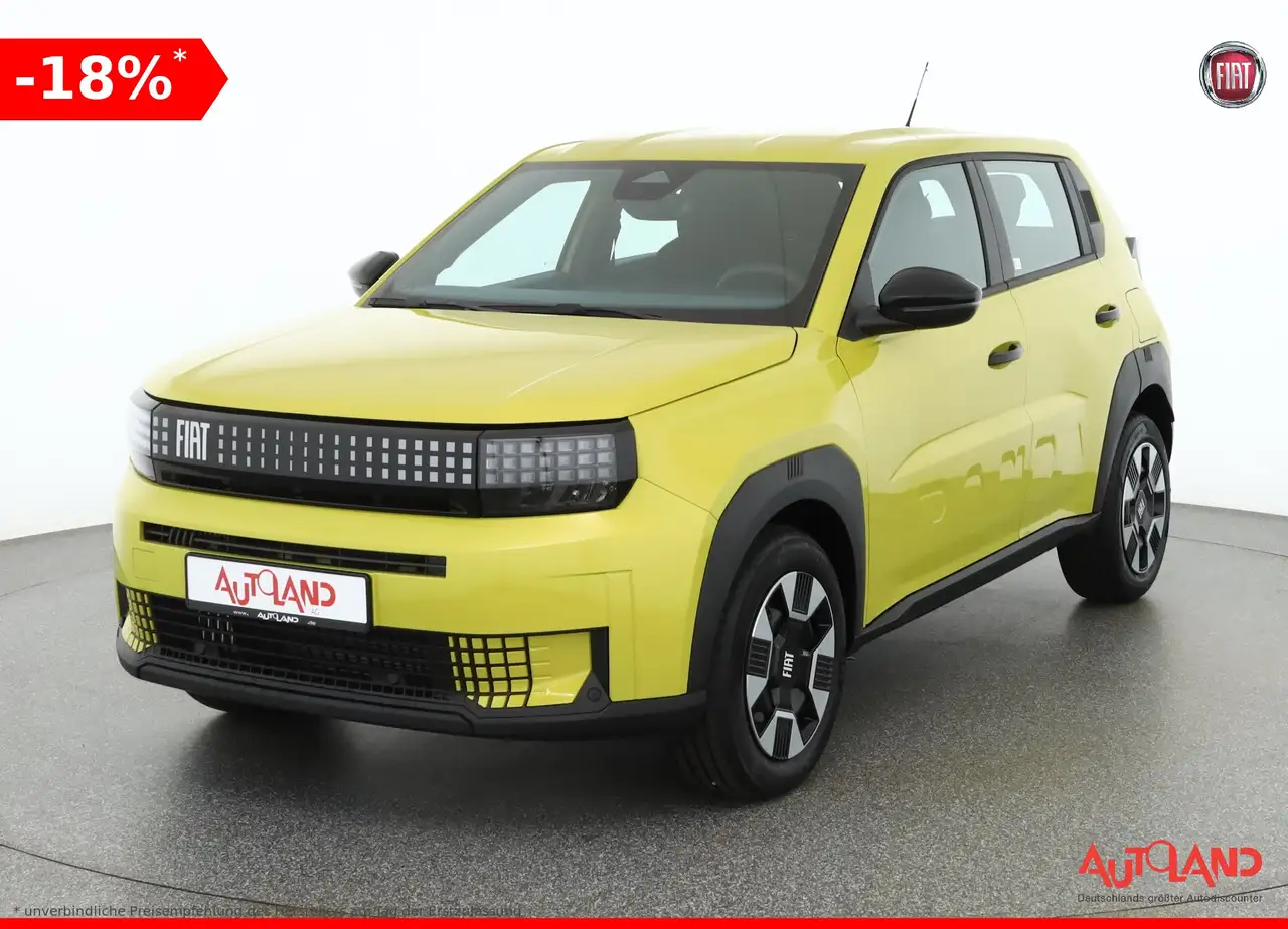 Fiat Grande Panda Icon 1.2 LED Navi Kamera — photo 1 of 29