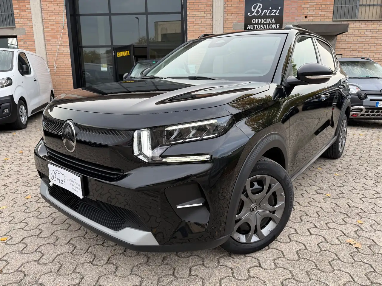 Citroen C3 C3 PureTech 100 S&S Max — photo 1 of 12