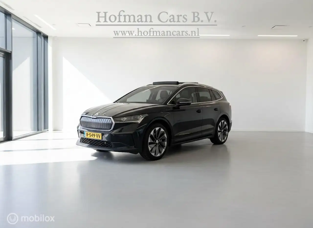 Skoda Enyaq iV 80 — photo 1 of 31