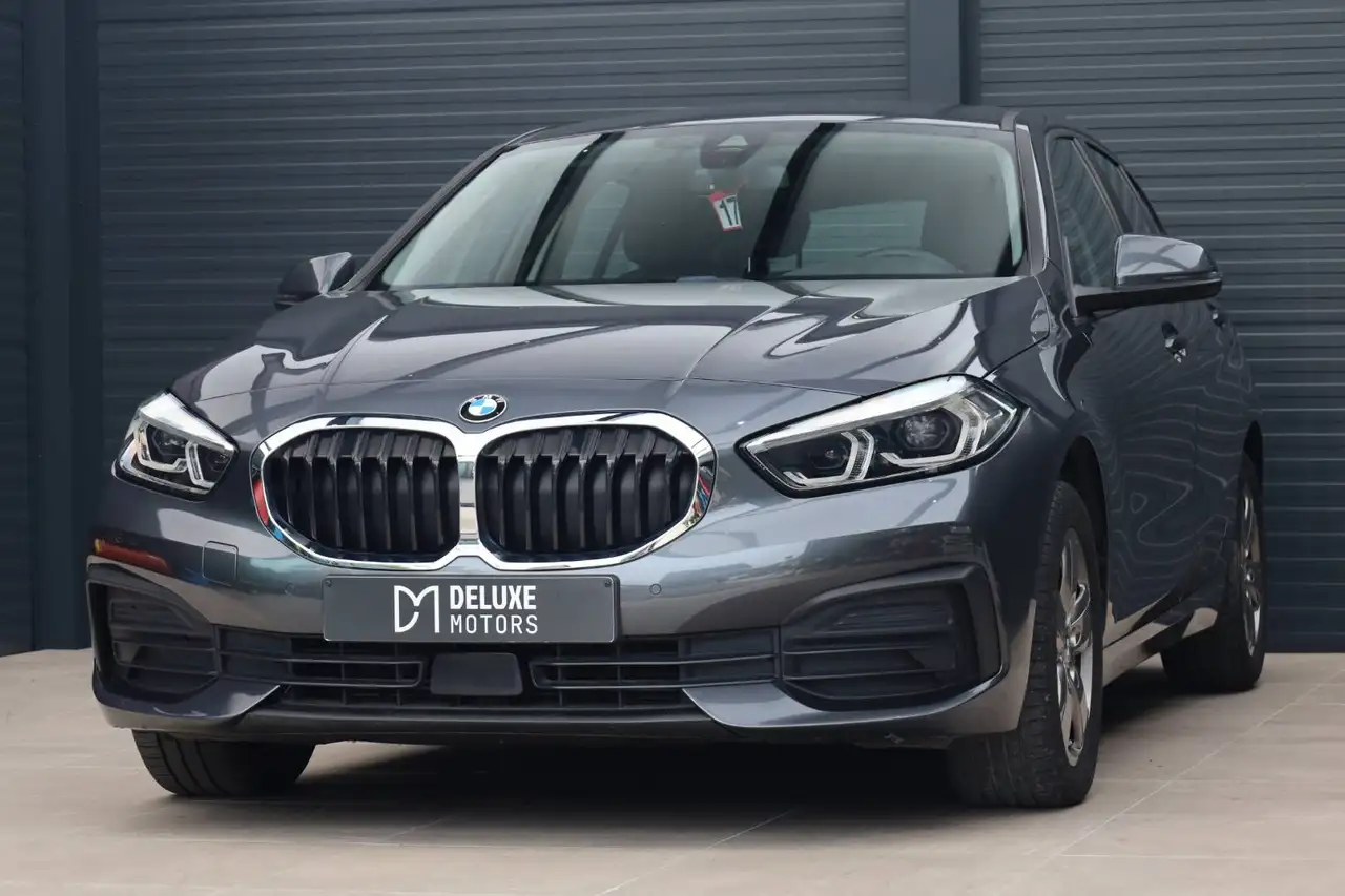 BMW 118 i Hatch Navi Led Cruise Pdc 12 M Garantie — photo 1 of 9
