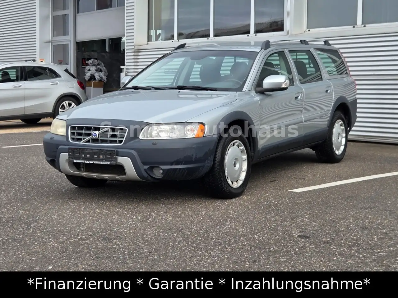 Volvo XC70 XC70 2.4 D AWD Edition — photo 1 of 15