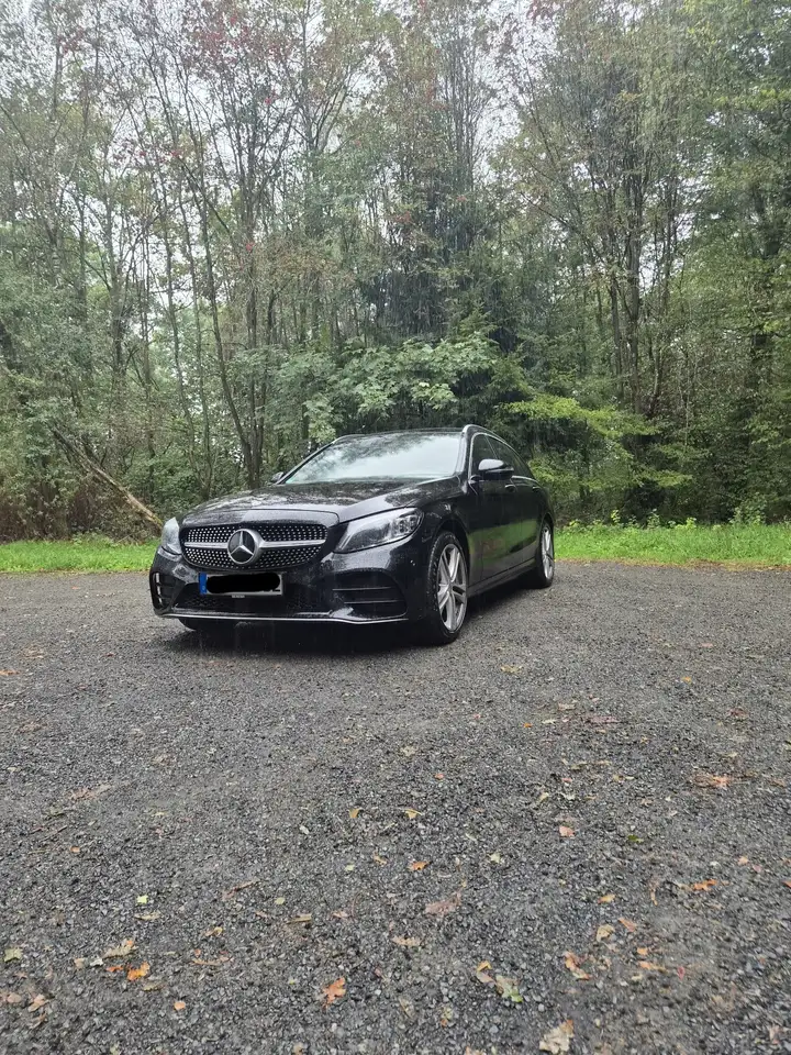 Mercedes-Benz C 300 T 9G-TRONIC AMG Line — photo 1 of 15