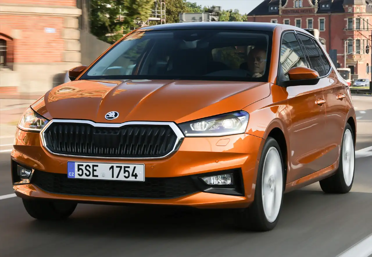 Skoda Fabia 1.0 MPI Emotion 59kW — photo 1 of 40