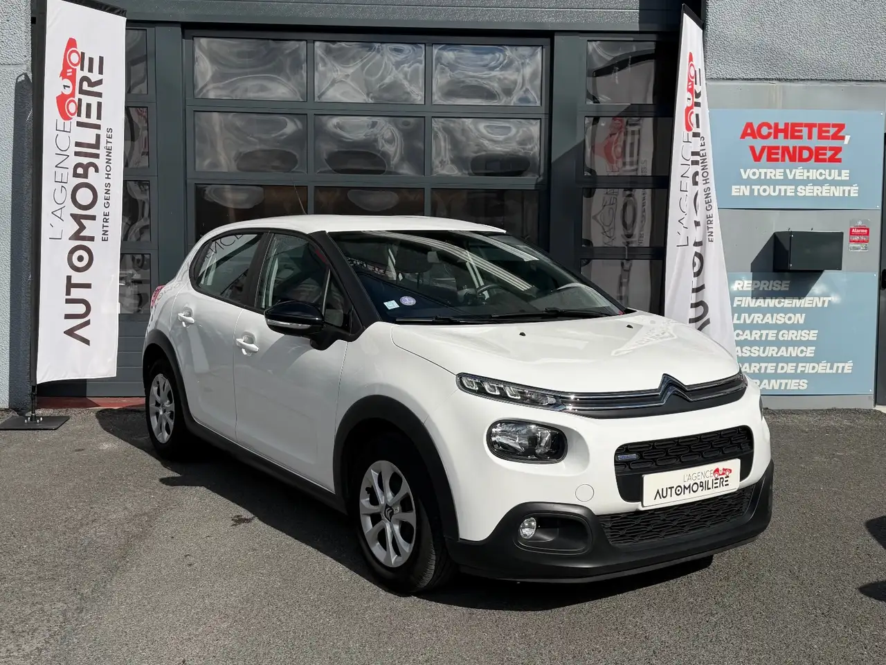 Citroen C3 C3 PureTech 82 Feel — photo 1 of 30