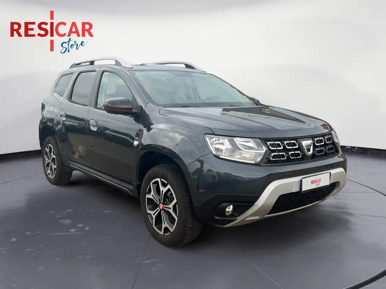 Dacia Duster 1.6 sce Essential Gpl 4x2 s&s 115cv — photo 1 of 15