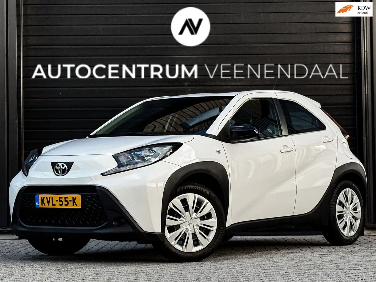 Toyota Aygo X 1.0 VVT-i MT Play 72 PK ACC/CAMERA/DEALER ONDERHOU — photo 1 of 32