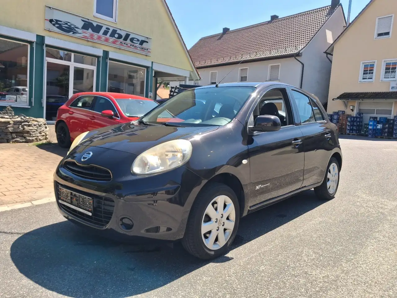 Nissan Micra 1.2 30 Jahre Edition TüV 07/2028+KLIMA+BT — photo 1 of 24