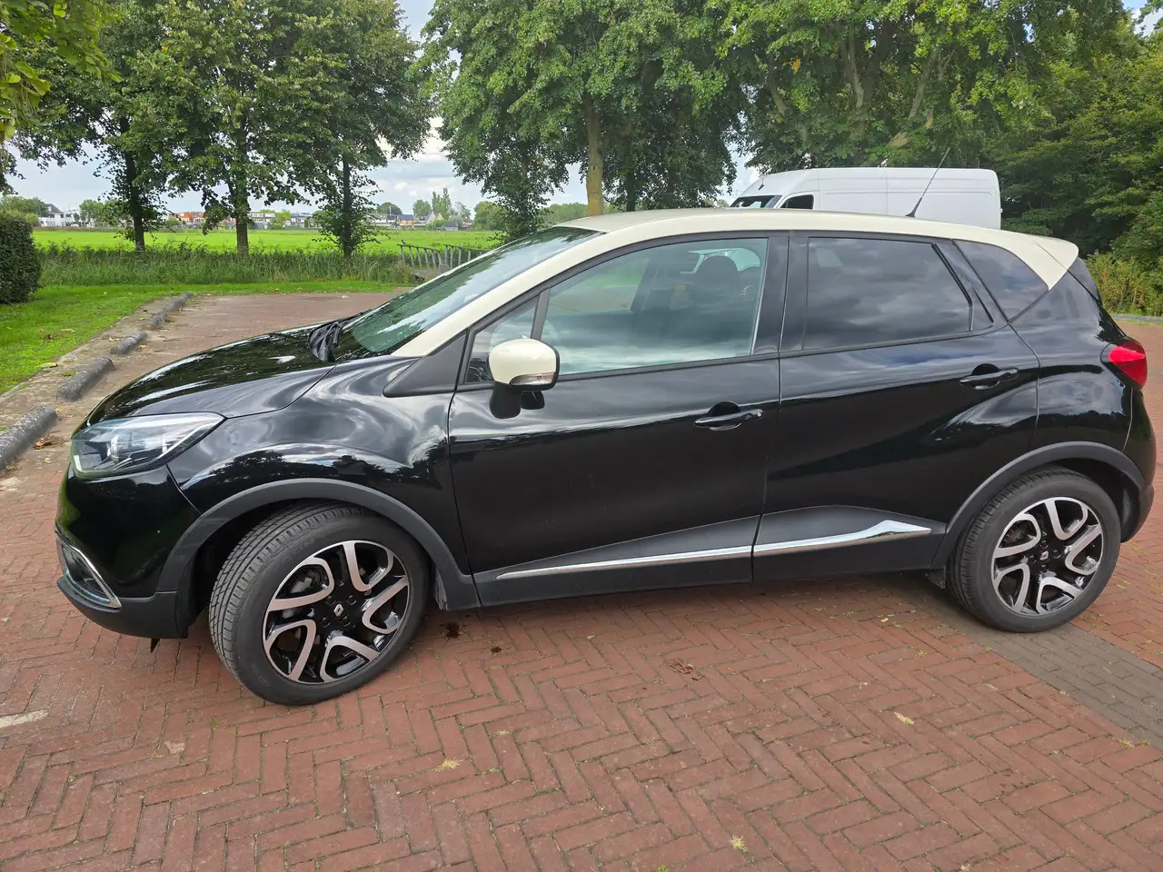 Renault Captur Captur 1.2 TCe Dynamique — photo 1 of 28
