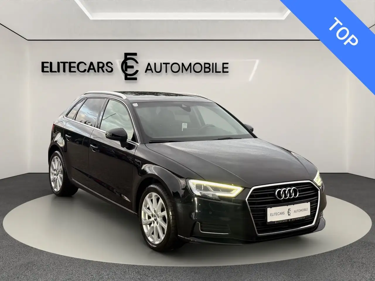 Audi A3 1.6 TDI SPORTBACK / ABSTANDSTEMPOMAT / SITZHEIZUN — photo 1 of 22