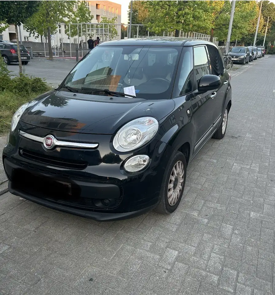 Fiat 500L Living 0.9 T TwinAir Pop Star 7pl. — photo 1 of 6