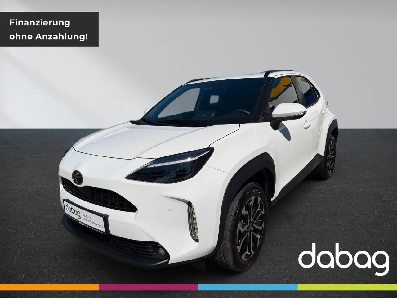 Toyota Yaris Cross Hybrid FWD Teamplayer Teamplayer — photo 1 of 12