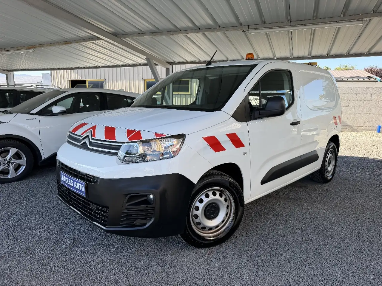 Citroen Berlingo BLUEHDI 75 CLUB — photo 1 of 10