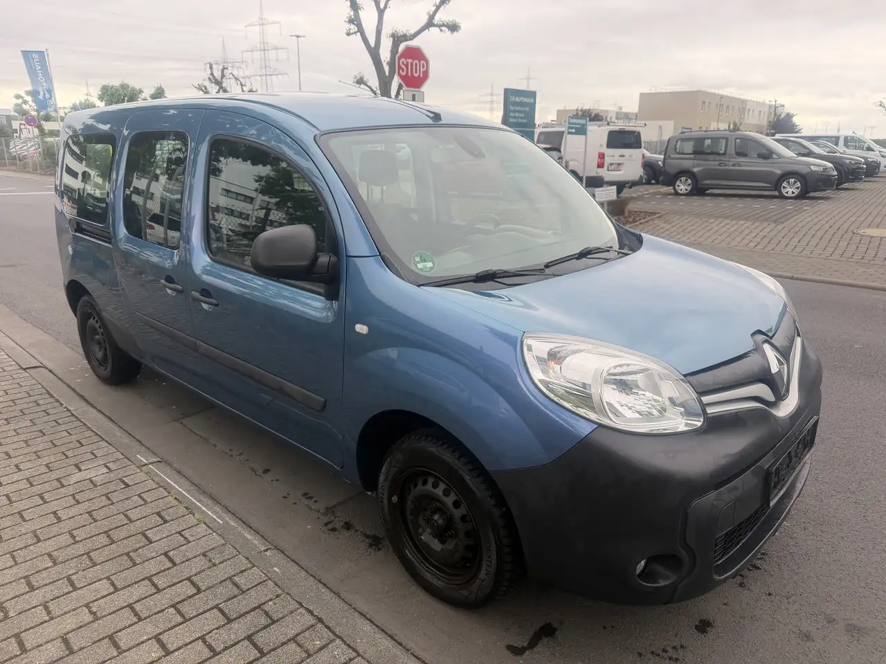 Renault Kangoo Rapid Maxi Extra Combi KLIMA. TÜV.05.2027 — photo 1 of 16