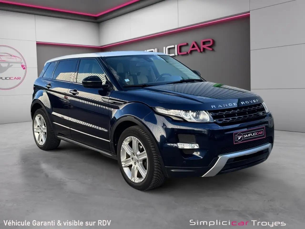 Land Rover Range Rover EVOQUE 2.2 TD4 150 BRITISH EDITION — photo 1 of 28