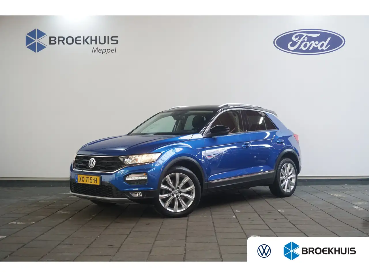 Volkswagen T-Roc 1.0 TSI Style | Trekhaak | Adaptive Cruise | Clima — photo 1 of 37