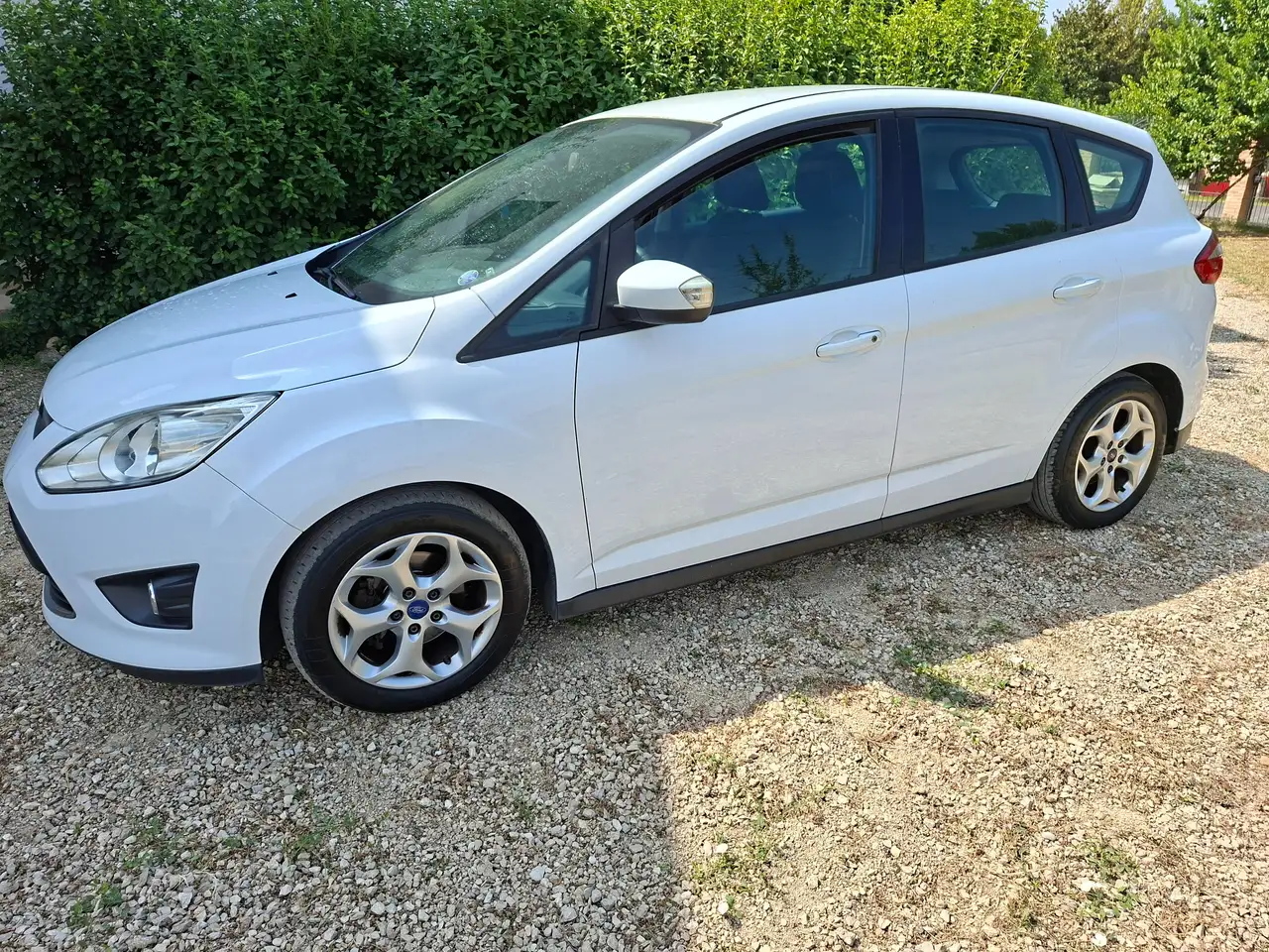 Ford C-Max C-Max II 2010 1.6 tdci Plus 115cv dpf — photo 1 of 8