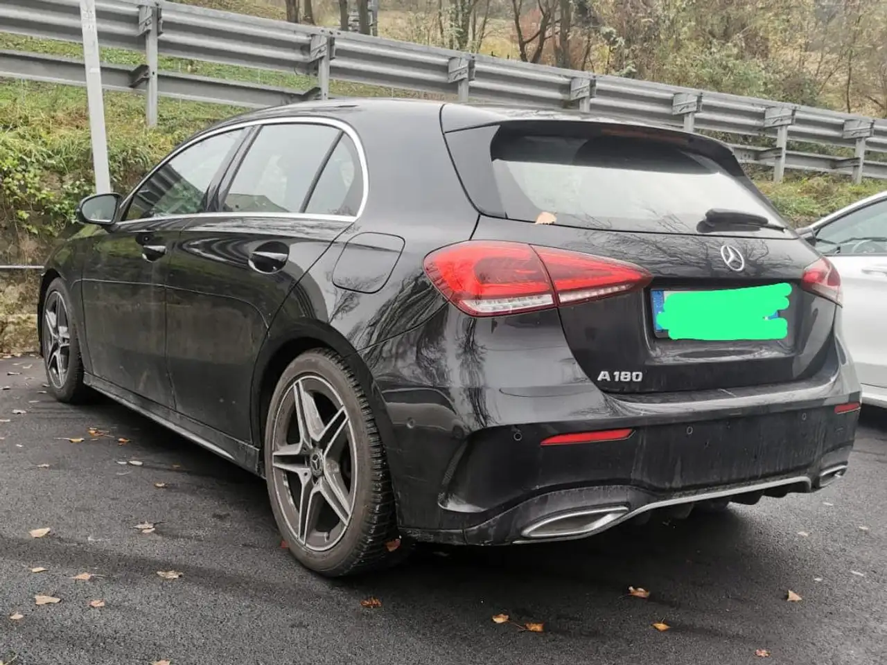 Mercedes-Benz A 180 Classe A 180 Premium auto AMG — photo 1 of 9