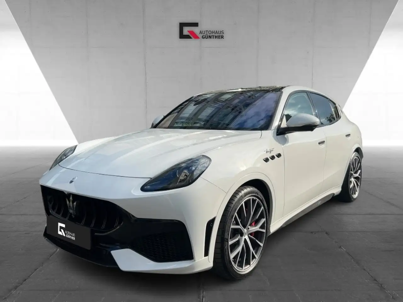 Maserati Grecale Trofeo AWD 530PS-FACELIFT-MJ27!-NEU-Voll — photo 1 of 24