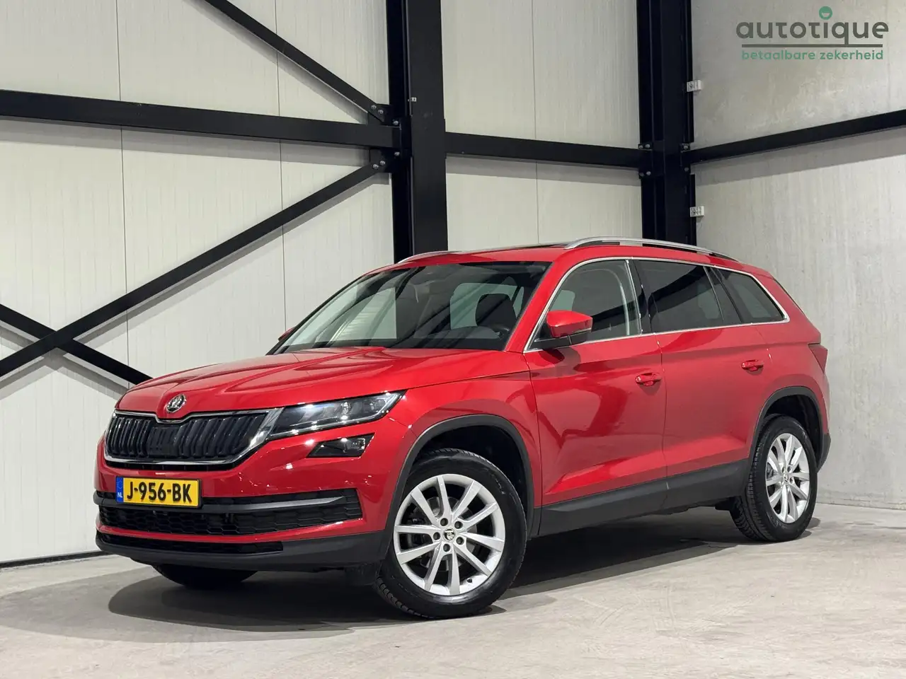 Skoda Kodiaq 1.5 TSI Business Edition | panorama | half-leder | — photo 1 of 34