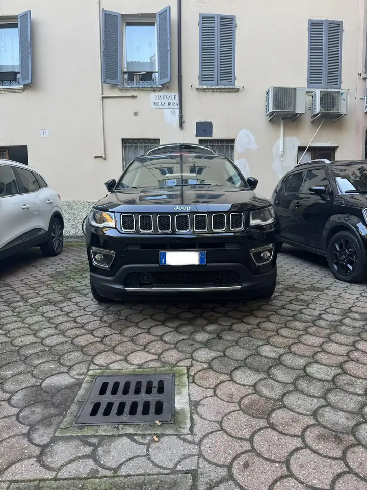 Jeep Compass 2.0 mjt Limited 4wd 140cv auto — photo 1 of 5