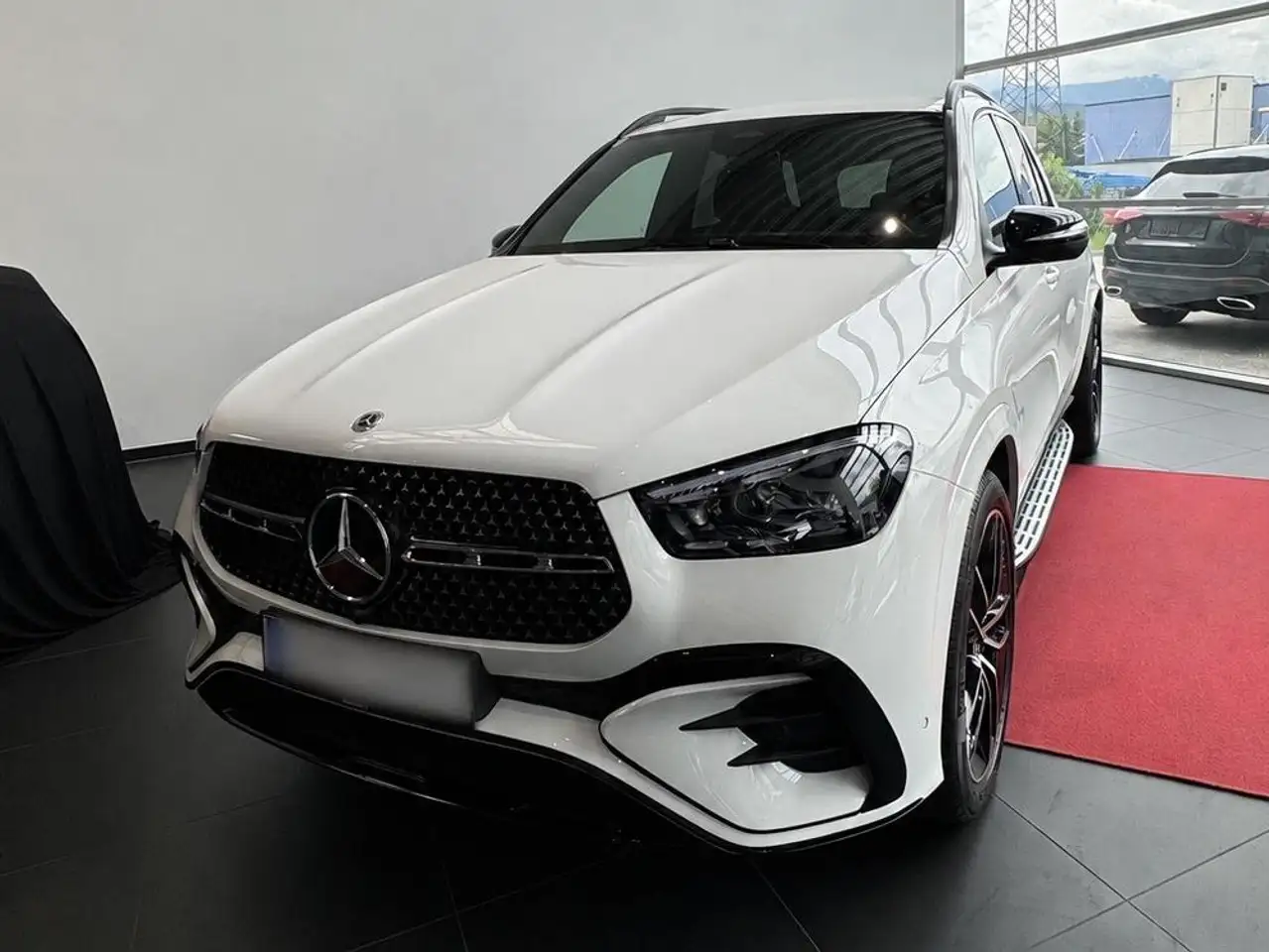 Mercedes-Benz GLE 350 GLE 350de 4MATIC — photo 1 of 29