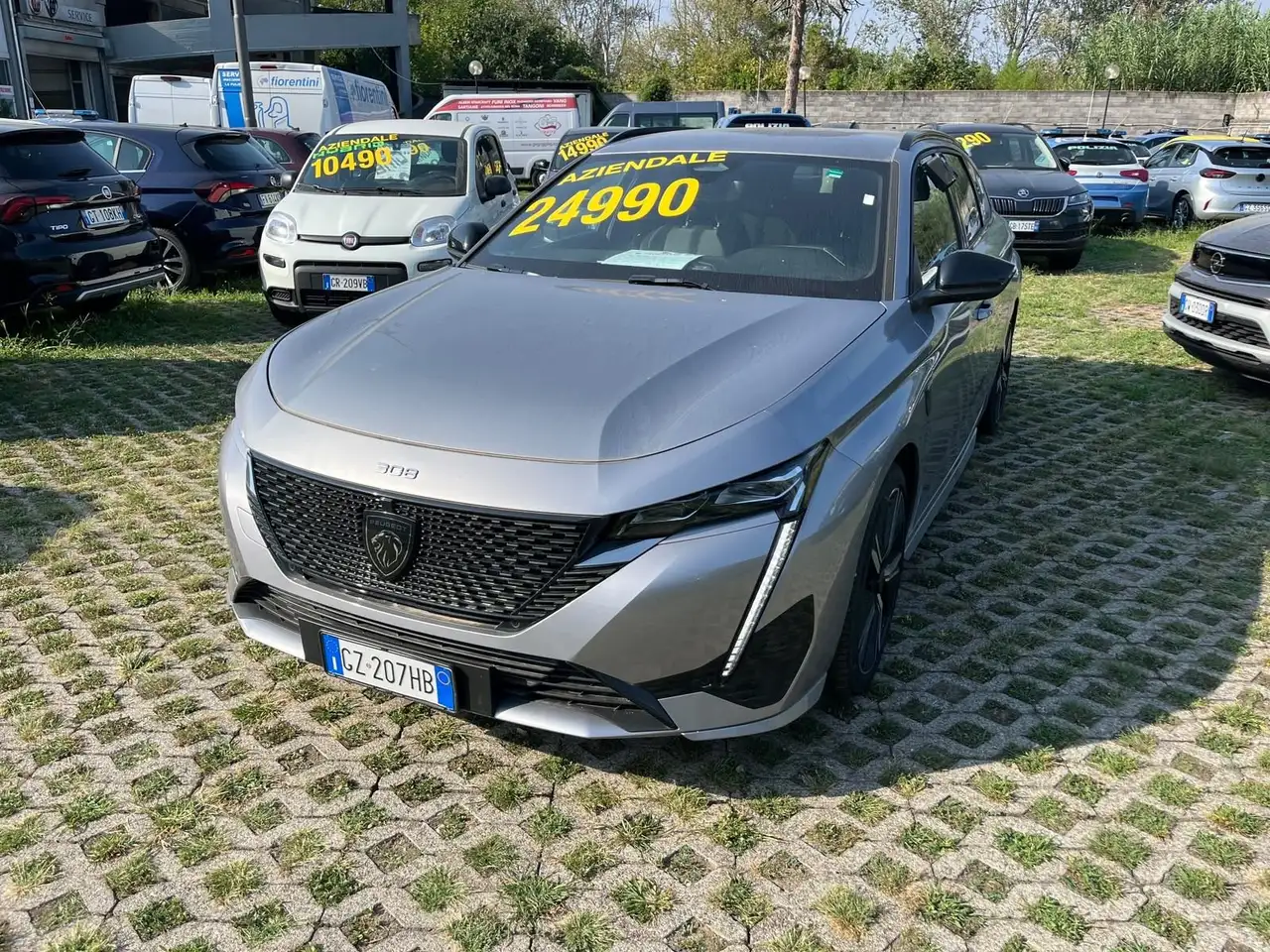 Peugeot 308 308 SW 1.2 HYBRID GT 136CV e-dcs6 — photo 1 of 15
