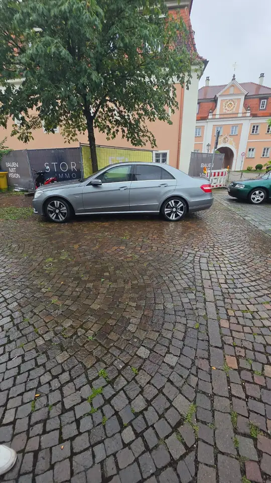 Mercedes-Benz E 250 T CDI DPF BlueEFFICIENCY Automatik Avantgarde — photo 1 of 11