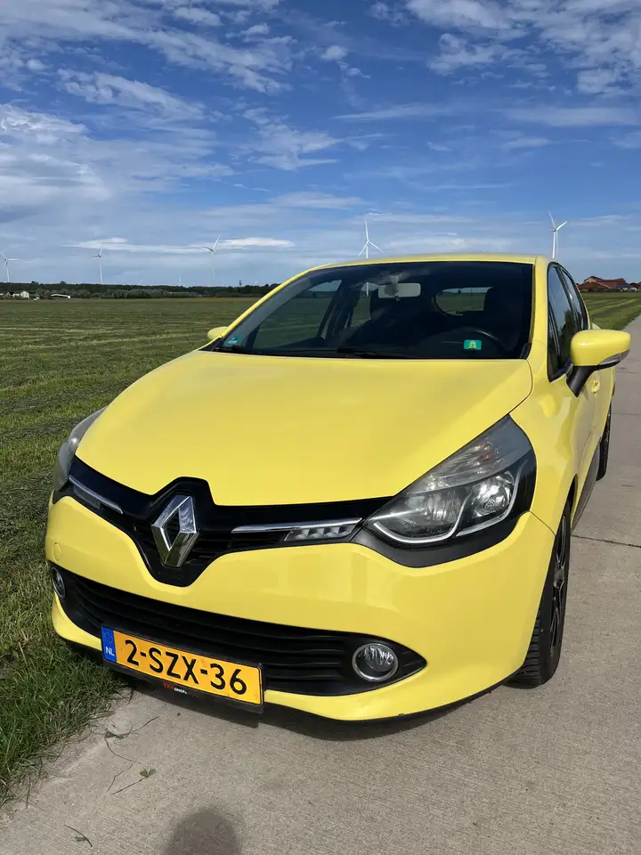 Renault Clio 0.9 TCe Expression — photo 1 of 20