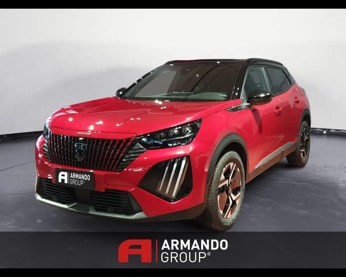 Peugeot 2008 GT HYBRID 136 e-DCS6 — photo 1 of 40