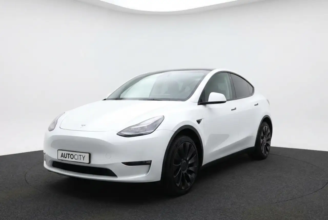 Tesla Model Y Long Range AWD 75kWh Full Self Driving l Warmtepom — photo 1 of 22