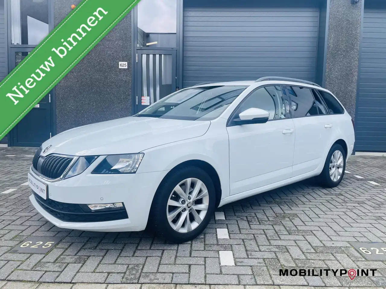 Skoda Octavia Combi 1.0 TSI Greentech Ambition|Aut|Carplay|Camer — photo 1 of 12