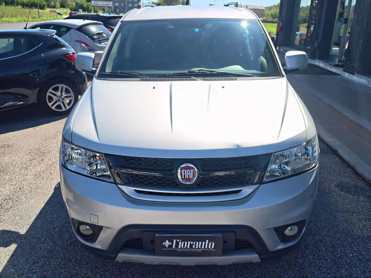Fiat Freemont 2.0 Multijet 170 CV Urban — photo 1 of 15