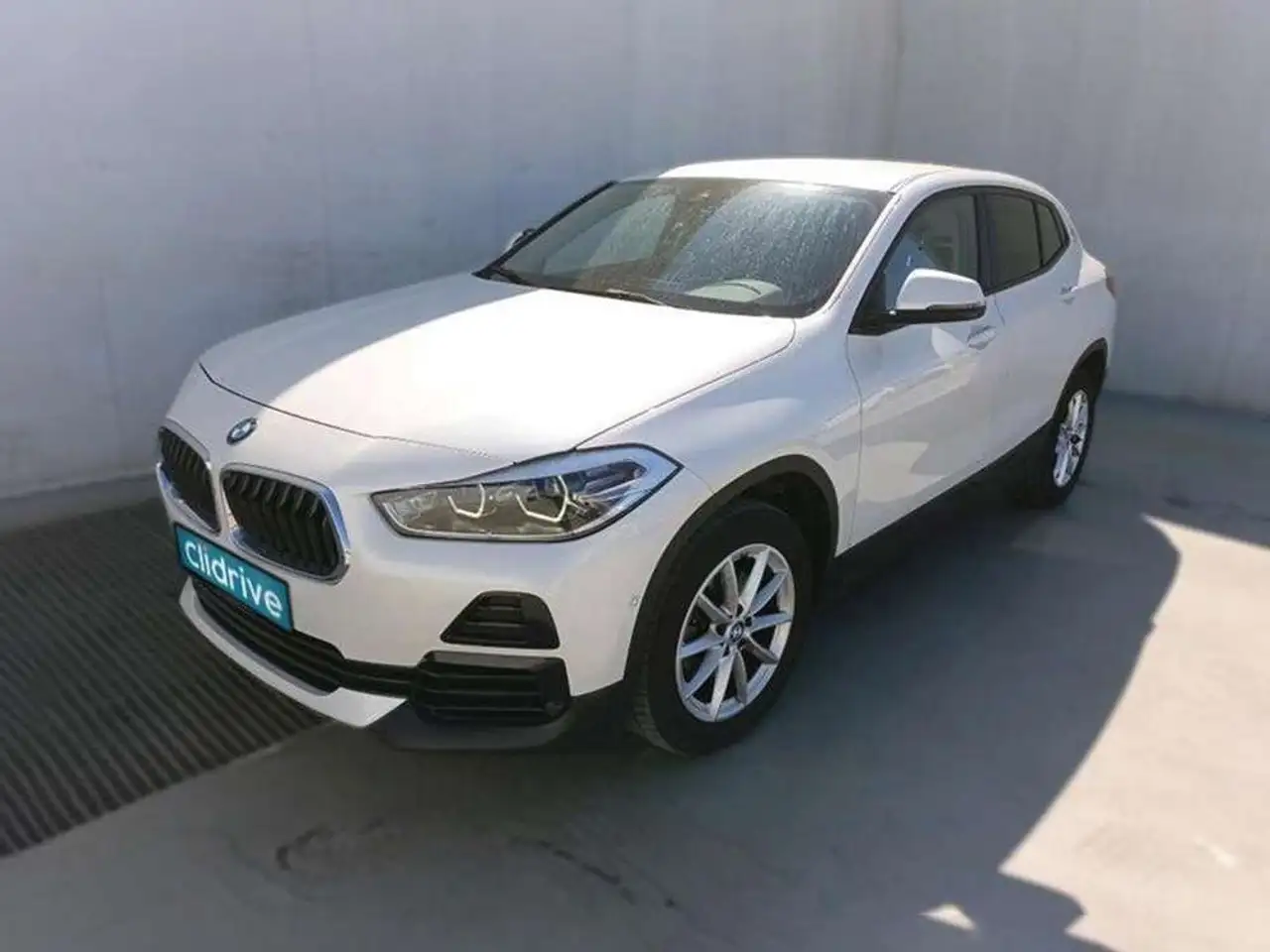 BMW X2 sDrive 18i — photo 1 of 11