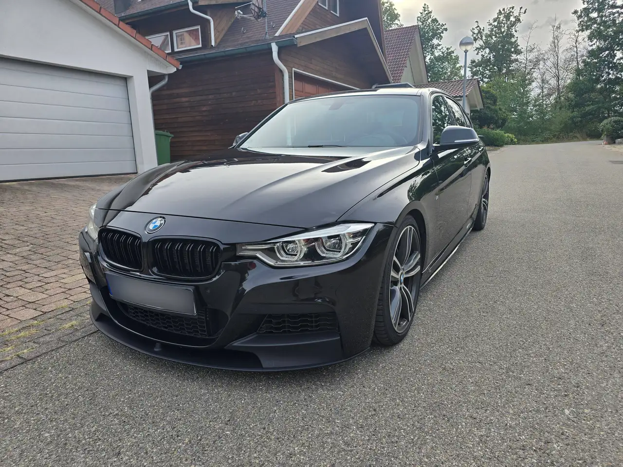 BMW 328 3er 328i xDrive Sport-Aut. Sport Line — photo 1 of 11