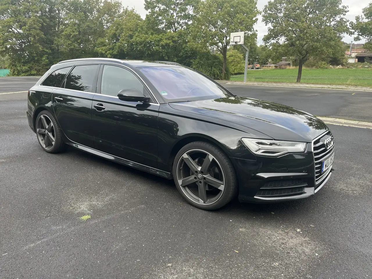 Audi A6 Avant 2.0 TDI ultra S tronic — photo 1 of 15