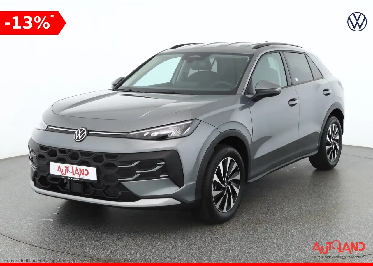 Volkswagen T-Roc 1.5 eTSI DSG n.Modell LED ACC Kamera — photo 1 of 30