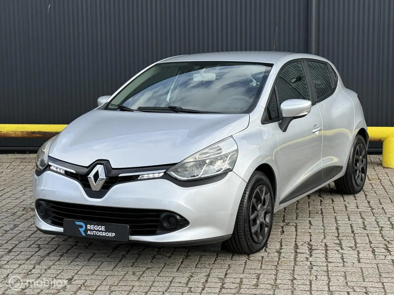 Renault Clio 0.9 TCe Authentique AIRCO | CRUISE | APK — photo 1 of 20
