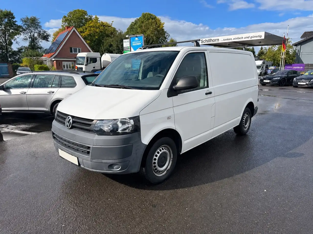 Volkswagen T5 Transporter 2,0L. TÜV+SERVICE NEU/AHK/1HAND — photo 1 of 14