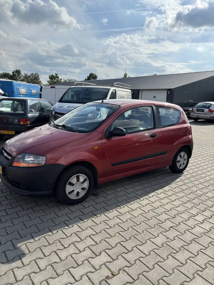 Chevrolet Kalos 1.2 Pure — photo 1 of 16