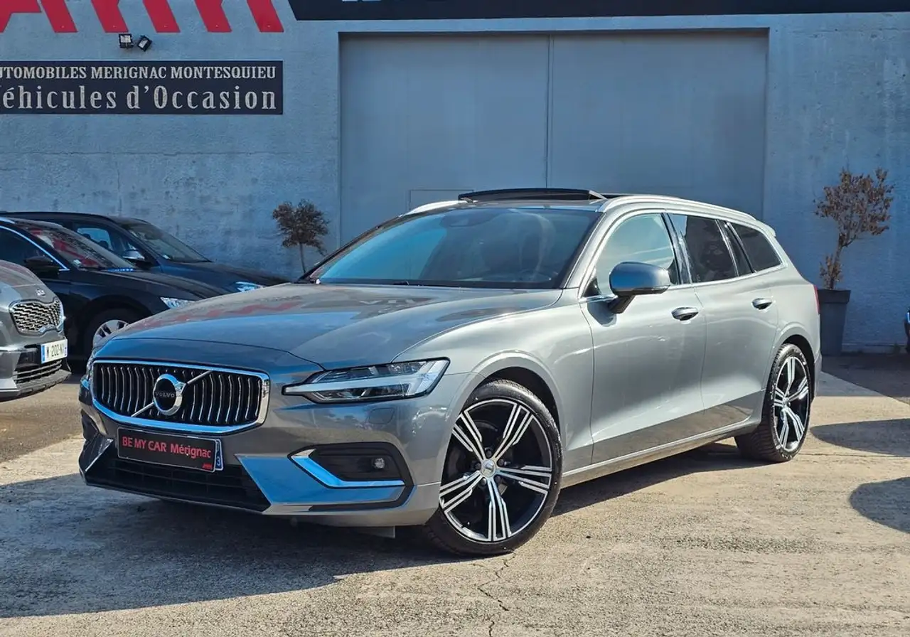Volvo V60 Superbe d3 bva inscription toit ouvrant cuir 1°main — photo 1 of 15