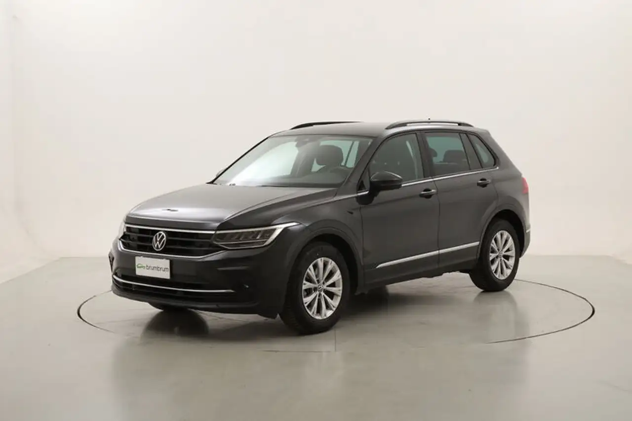 Volkswagen Tiguan Life 2.0 Diesel 122CV — photo 1 of 15