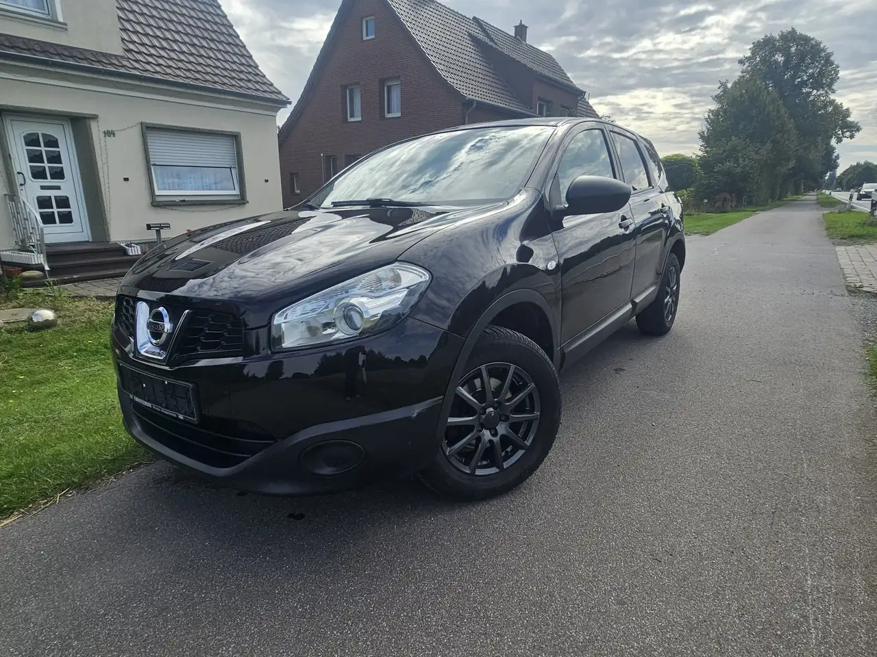 Nissan Qashqai+2 1.5 dCi DPF acenta — photo 1 of 20
