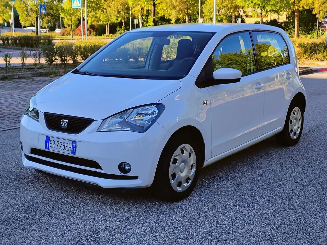 SEAT Mii Mii 5p 1.0 ecofuel Style 68cv — photo 1 of 14