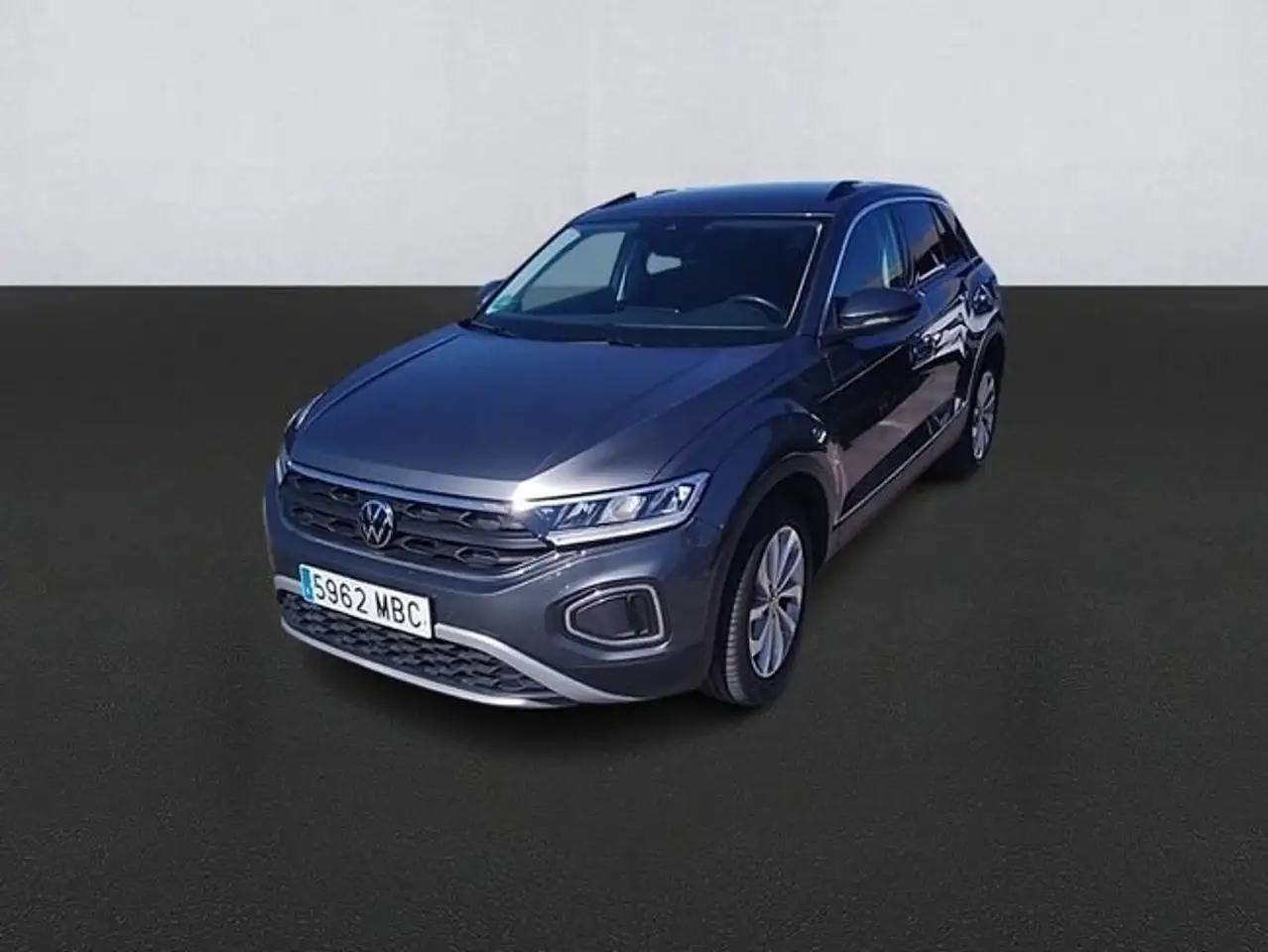 Volkswagen T-Roc 2.0TDI Life 85kW — photo 1 of 8